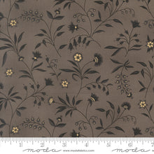 Load image into Gallery viewer, Collections Magnolia - by Howard Marcus - Moda - Layer Cake 42 pieces