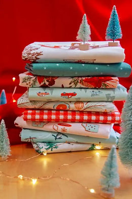 Christmas in the Cabin - 15 piece fat quarter bundle - art gallery fabrics